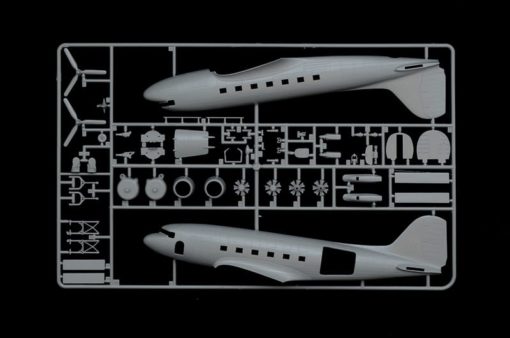 Italeri Dakota Mk.III 1338 lentokone koottava pienoismalli - Image 8