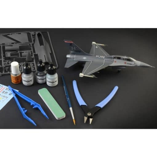 Italeri Complete Modeling Set F-16C/D Ni