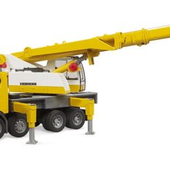 Alternative view of Bruder Scania Super 560R nosturiauto