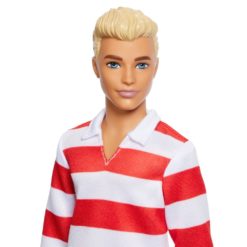 Barbie Ken Fashionista 241 – Raidallinen paita ja vaaleanpunaiset shortsit