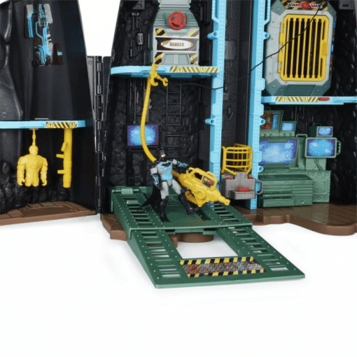 Batman Bat-Tech Batcave - Image 8