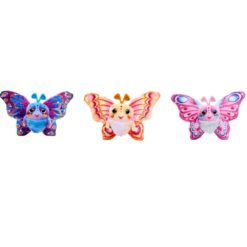 Fluffyfly Perhonen Erivärisiä Fluffyfly on kuin taikaa – puhaltaessasi ilmaa laatikkoon perhonen herää eloon ja levittää upeat siipensä! Pehmoinen vartalo (12 cm), säihkyvät siivet (30 cm) ja kimaltelevat sateenkaarisilmät tekevät siitä täydellisen halikaverin ja koristeen. Jos perhonen menettää ilmaa, se voidaan helposti puhaltaa uudelleen täyteen.