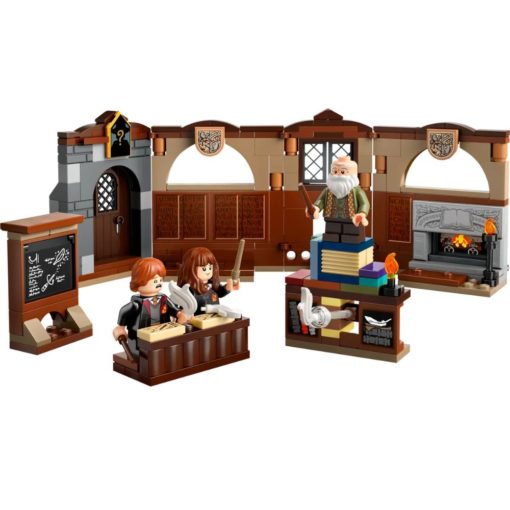 LEGO Harry Potter 76442 Tylypahkan Linna Loitsuoppitunti