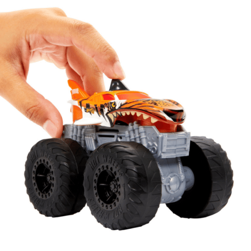 Hot Wheels Monster Trucks Tiger Shark