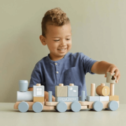 little dutch juna play