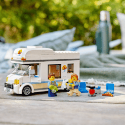 LEGO City 60283 display