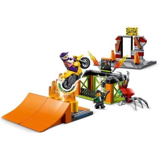 LEGO City 60293 Stunttipuisto - Image 2