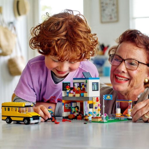 LEGO City 60329 Koulupäivä - Image 7
