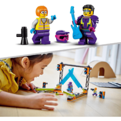 LEGO City 60340 play