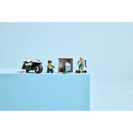LEGO City 60455 Takaa-ajo poliisimoottoripyörällä  - Image 2