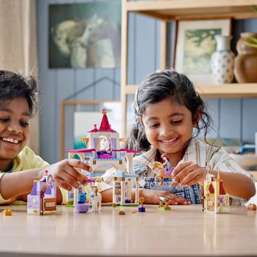 LEGO Disney 43195 Bellen ja Tähkäpään kuninkallinen talli - Image 6