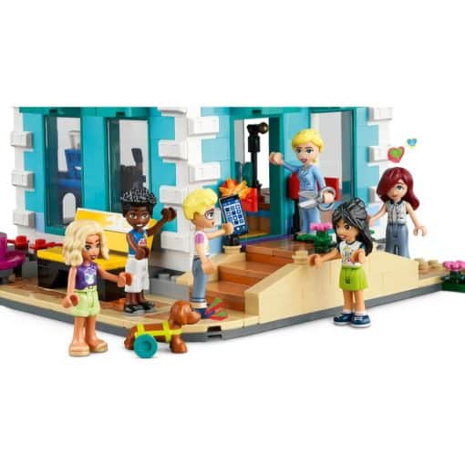 LEGO Friends 41748 Heartlake Cityn yhteisökeskus - Image 3