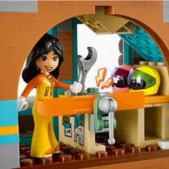 LEGO Friends 41756 Laskettelukeskus ja rinnekahvila