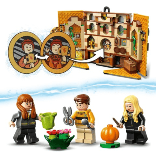 LEGO Harry Potter 76412 Puuskupuhin tuvan vaakuna - Image 4