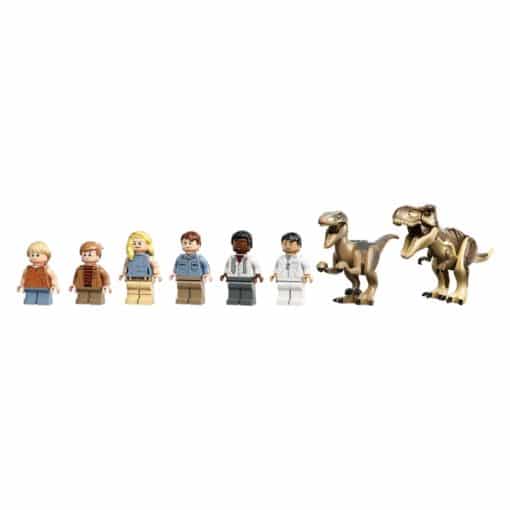 Vierailijakeskus: T-rexin ja Raptorin hyökkäys lego