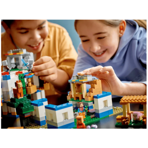 LEGO minecraft 21188 play