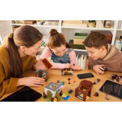 ihmisiä, jotka rakentavat legoista