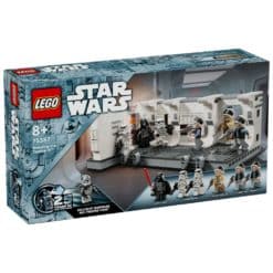 LEGO-Star-Wars-75387-astuminen-tantive-IV-alukseen