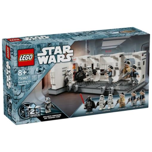 LEGO-Star-Wars-75387-astuminen-tantive-IV-alukseen