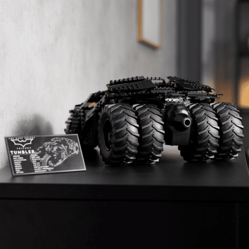 LEGO DC batmobile