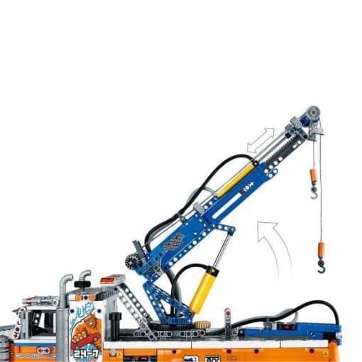 LEGO Technic 42128 Järeä Hinausauto - Image 4