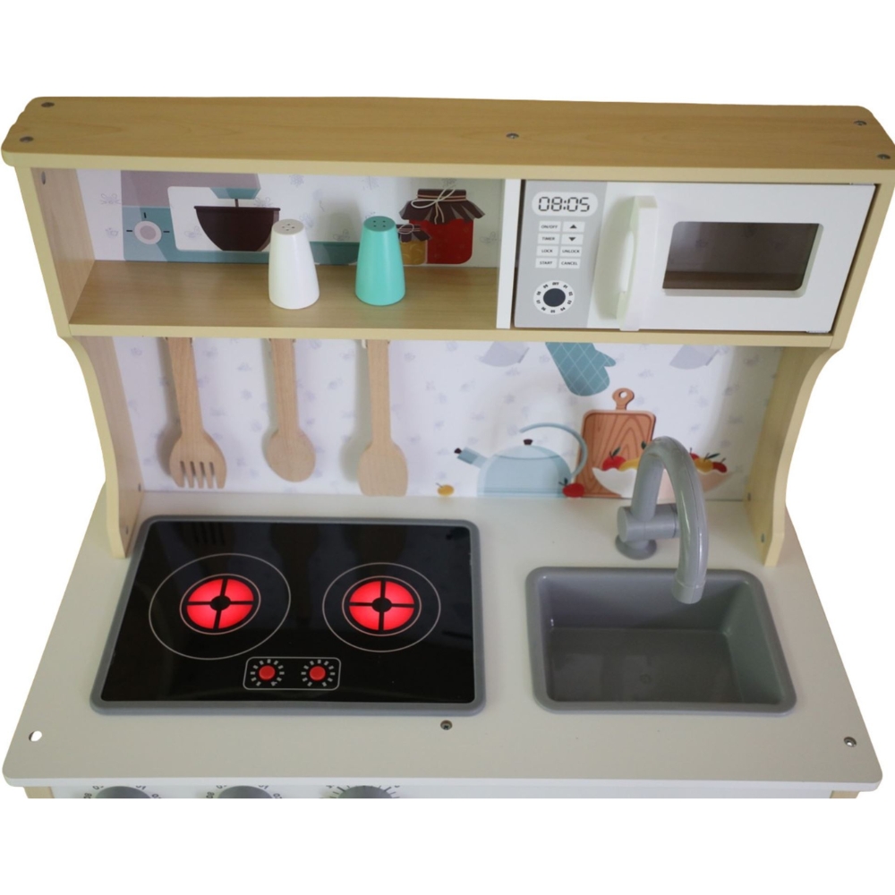 leikkikeittiön liesi ja ylähylly