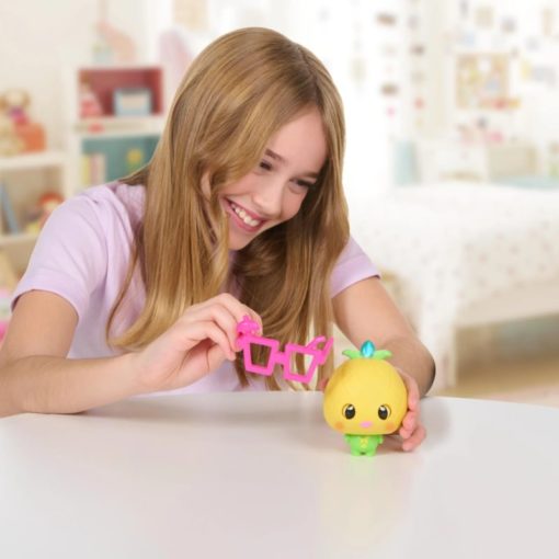 My Squishy Little Pineapple-hahmo - Image 3
