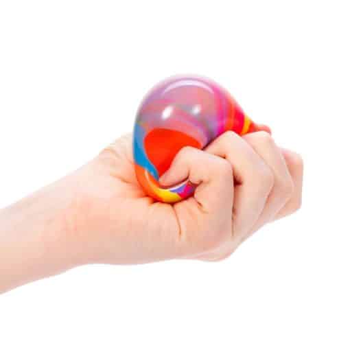 värikäs Needoh Marbleez -puristelupallo