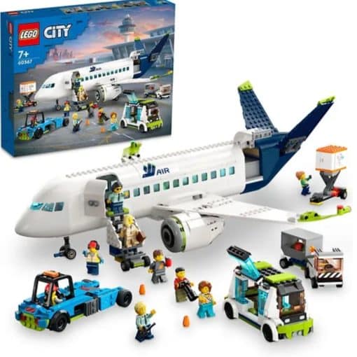 LEGO City 60367 Matkustajakone - Image 2