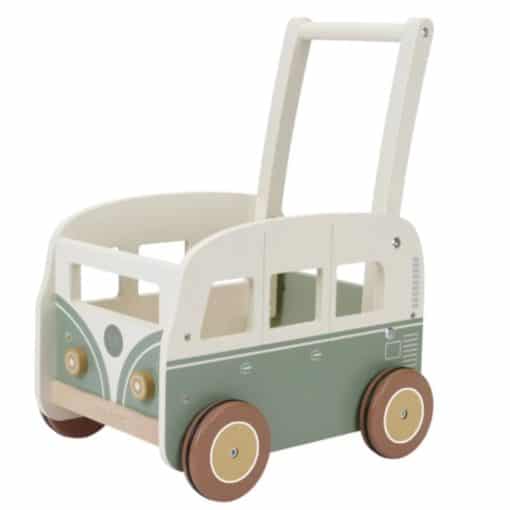 Puinen vintage kävelyauto