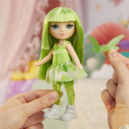 Rainbow High Littles Emerald Hunter - Image 5