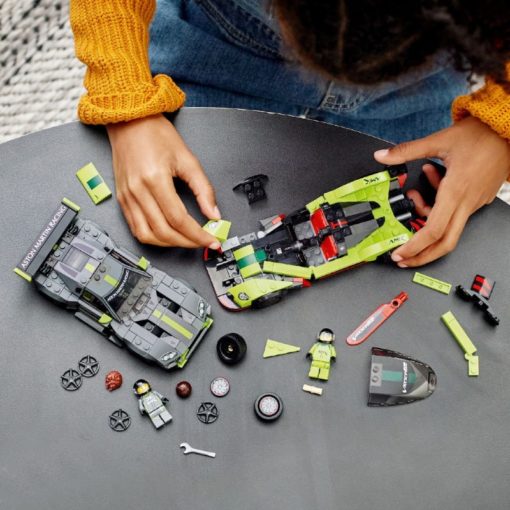 LEGO Speed Champions 76910 Aston Martin Valkyrie AMR Pro & Aston Martin Vantage GT3 - Image 3